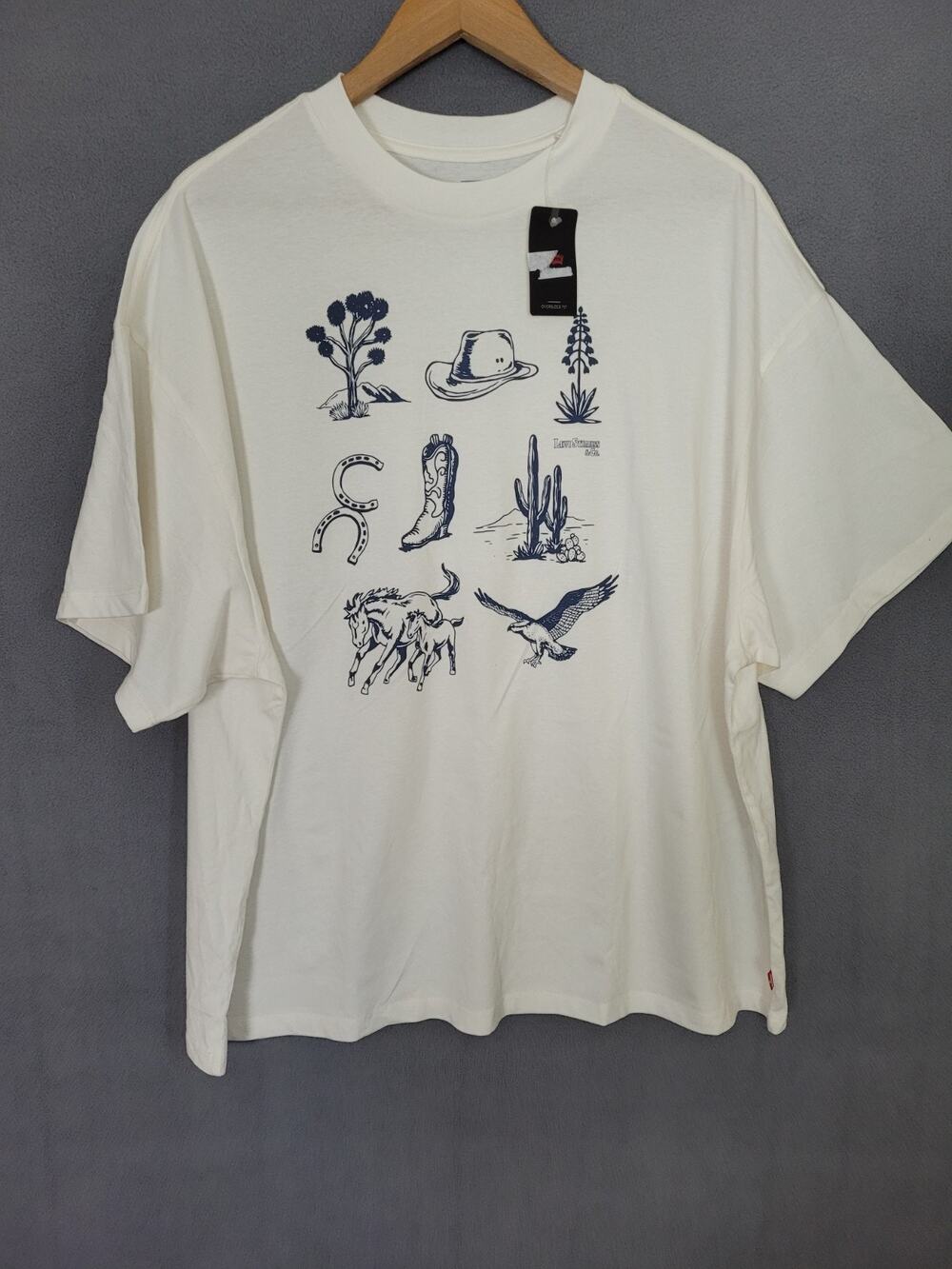 Levi's Shirt Mens XL White Western Cowboy Rodeo Graphic Oversized T-Shirt NEW